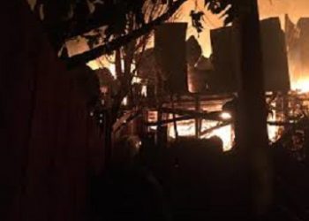 Incendio en vivienda deja al menos 3 muertos y un herido grave en Constitución