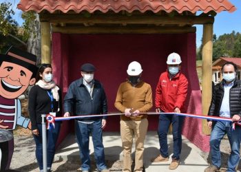 Subdere inaugura paraderos en la comuna de Ránquil