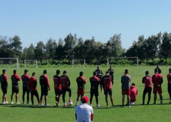 «La ilusión del título amortiguó el golpe del Covid-19 en Ñublense»: Alexi Ponce, sicólogo del plantel