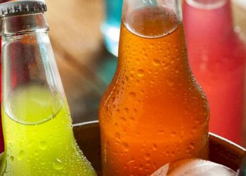 5 cosas que pasan en tu cuerpo si sólo tomas bebidas