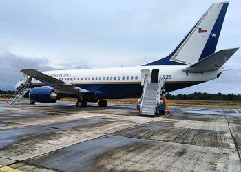 Avión de presidente Piñera es obligado a desviarse a Puerto Montt tras no poder aterrizar en Temuco