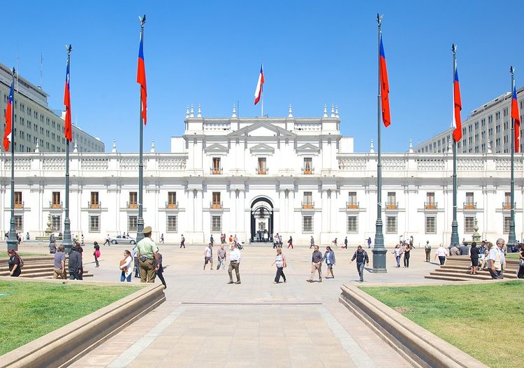 Conozca los ingresos de los 5 precandidatos presidenciales que van a primarias