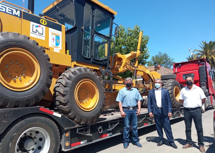 Municipio de Quirihue adquirió nueva motoniveladora