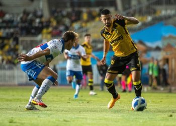 Con la chapa de tetracampeón: la UC despertó a tiempo y dio vuelta un duelo increíble a Coquimbo