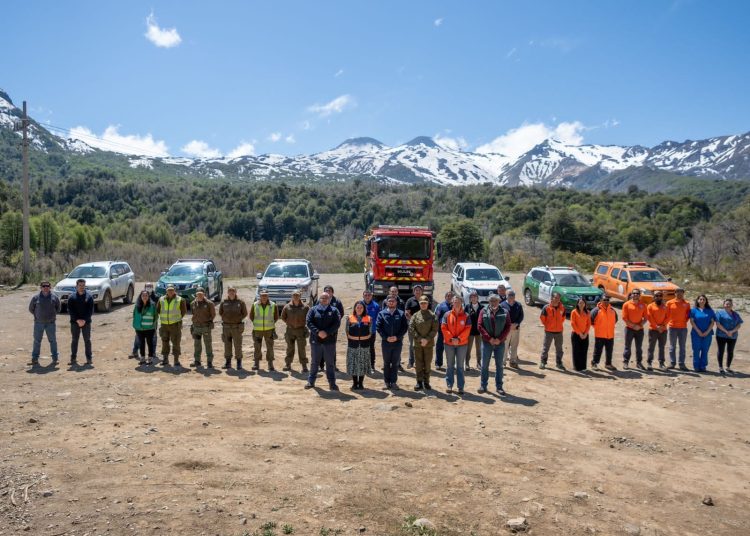 Autoridades coordinan logística para simulacro de erupción volcánica que se realizará en noviembre