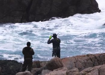 Niña de 11 años muere tras caer a un roquerío en Quintero