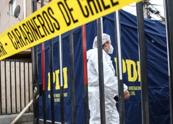 Niña muere tras caer desde cuarto piso de edificio en San Miguel: se habría precipitado desde ventana