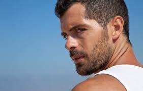 ¿Prefieres a los hombres con barba? Hay una razón psicológica tras ello y ocurre por esta razón