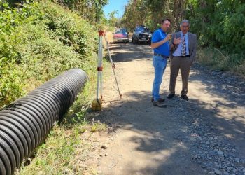 En San Nicolás inician instalación de 21 tubos de alcantarillas y mejoran caminos rurales