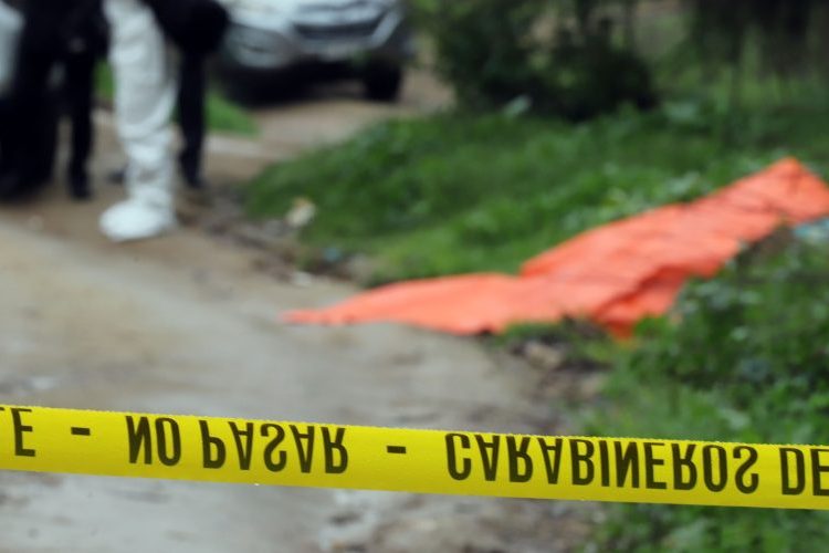 Encuentran cadáver en medio de operativo policial en campamento de Maipú: podría tratarse de ex coronel secuestrado