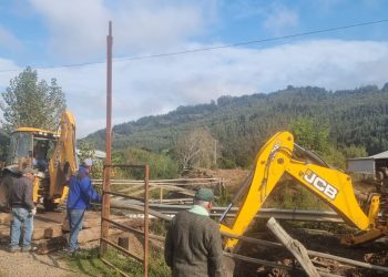 Municipio de Cobquecura reconstruye puentes en sector El Molino