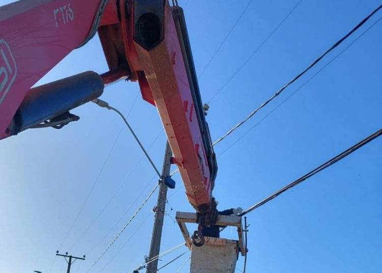 SEC Ñuble instruye a CGE ejecutar planes de acción para mejorar la calidad del servicio en Cobquecura