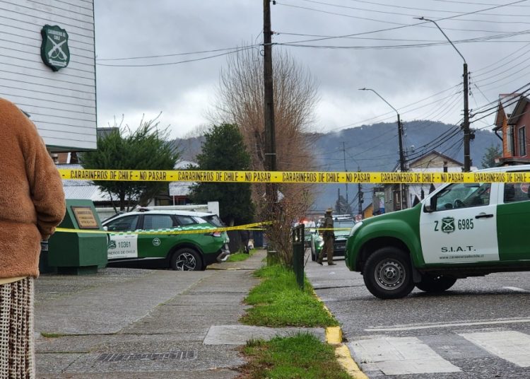 Muere niño que fue atropellado junto a adulta mayor frente a retén de Carabineros en Valdivia