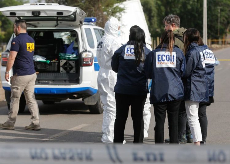 Mujer es hallada muerta en sector Lo Carrasco de Florida