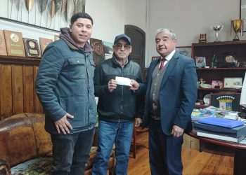 Alcalde entregó subvención de $3 millones a la Asociación de fútbol Coiquén de Quirihue