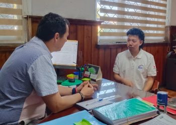 Voluntario de Agencia Japonesa de Cooperación se reúne con alcalde de Quirihue para establecer convenio
