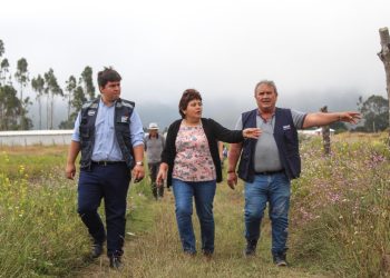 Autoridades se reúnen con afectados por desborde del río Itata en Trehuaco y Coelemu y comprometen ayudas