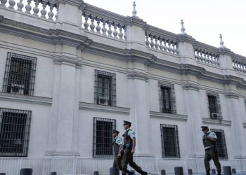 Carabinero quirihuano que estaba en servicio muere dentro del Palacio de La Moneda