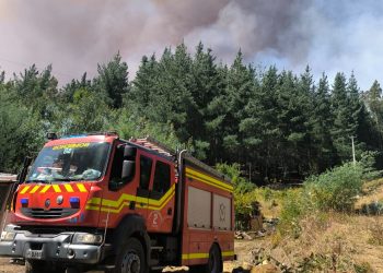 Autoridades piden evacuar en Traiguén por inminente llegada de fuego desde incendio de Galvarino