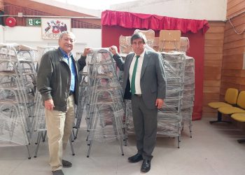 Municipio de Coelemu renovó mobiliario del Liceo de Guarilihue Alto