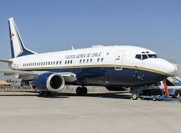 Gaviotas causan problema en aterrizaje de avión que transportaba a Boric en el Aeropuerto de Santiago