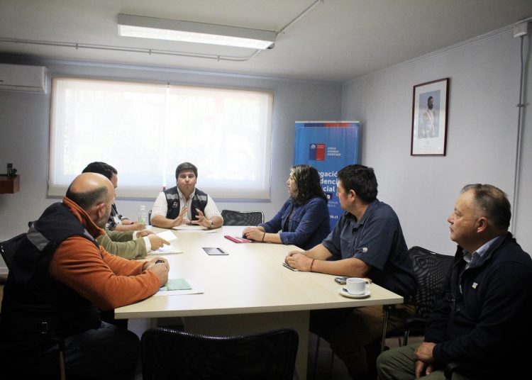 APRs plantean desafíos sobre agua rural y energía en Mesa Hídrica de Itata a Delegación Presidencial y Seremi