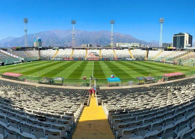 Confirman dos muertos tras intento de avalancha en Estadio Monumental