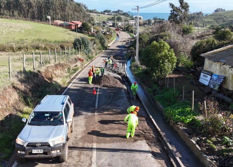 MOP Ñuble repara en tiempo récord ruta costera en Cobquecura tras socavón causado por el temporal