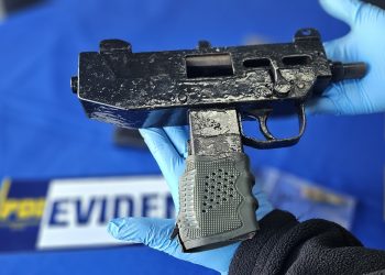 Arrestan a hombre que vendía arma tipo Uzi por Instagram en San Pedro de la Paz: pedía $3 millones