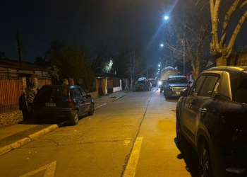 Encuentran cuerpo de adulta mayor dentro de una maleta enterrada en el patio de su casa en Recoleta