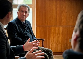 Delegado Regional de Ñuble confirma compromiso para instalar ESFOCAR en Quirihue