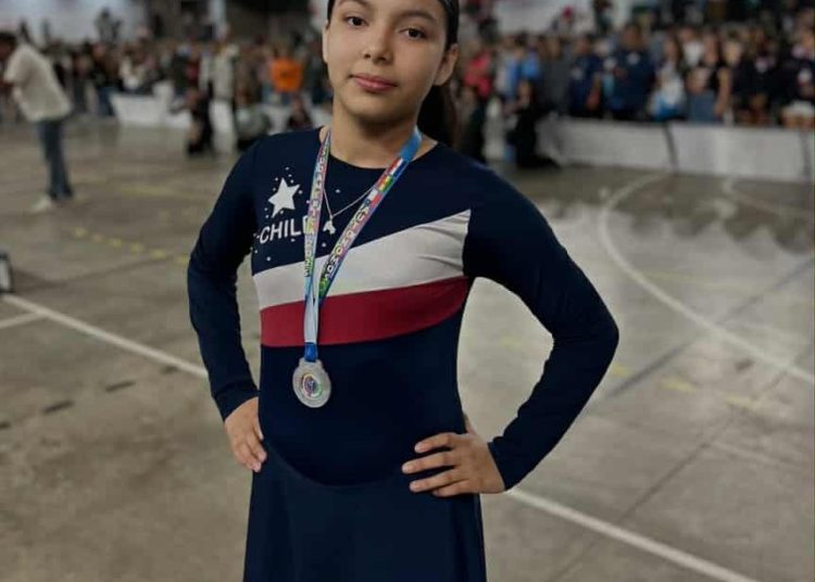 Deportistas coelemanas de patinaje artístico brillan en Argentina