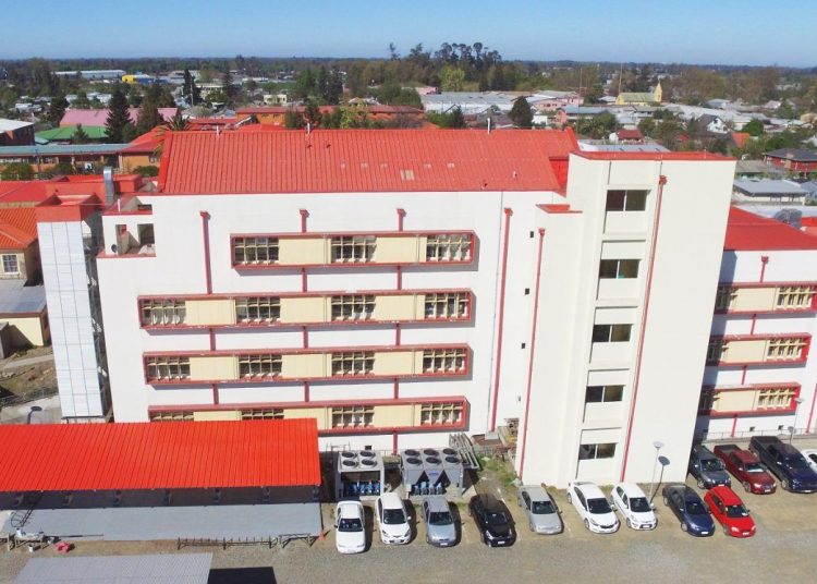 Hospital de San Carlos recibe reconocimiento internacional por su atención en casos de ACV