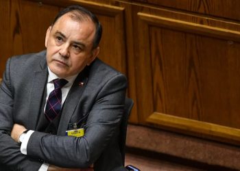 Senado aprueba AC contra ministro Antonio Ulloa y lo destituye por nexos con Luis Hermosilla