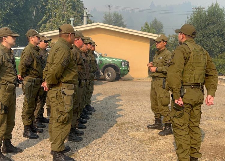 50 funcionarios de Carabineros de la Escuela de Suboficiales de Santiago llegaron a ayudar a Ñuble