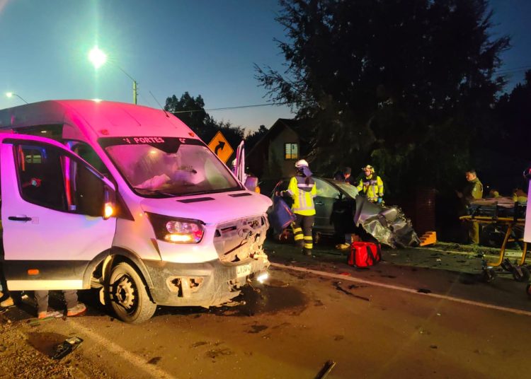 Fiscalía con equipo SIAT investiga accidente que dejó a un conductor fallecido en Guarilihue