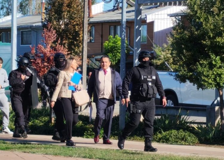 Fiscalía realiza reconstitución de escena por homicidio de hombre en San Carlos