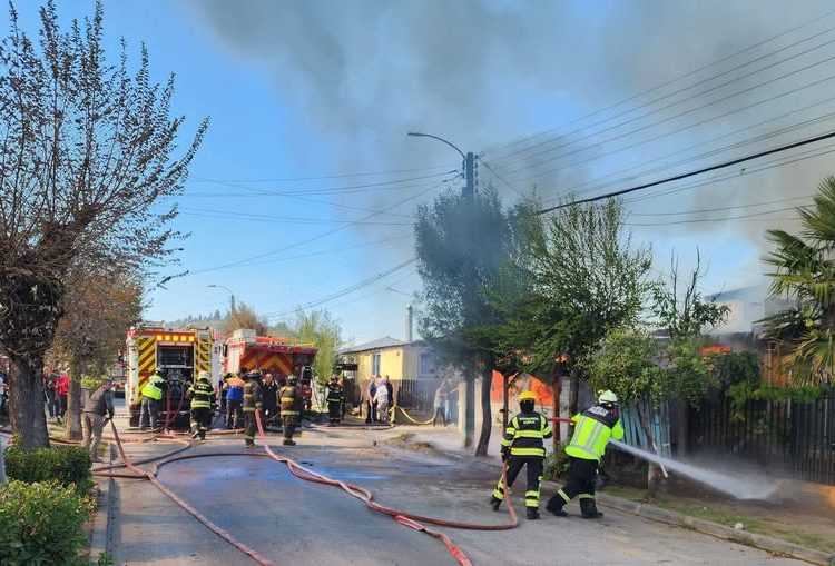3 viviendas destruidas y 7 personas heridas tras incendio ocurrido en Coelemu